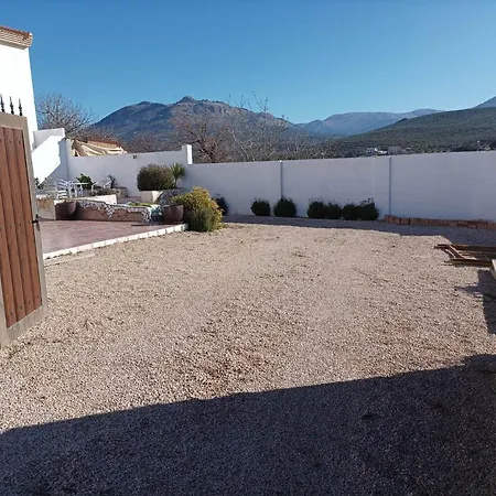 Casa Celeste Trabuco * Villanueva del Trabuco